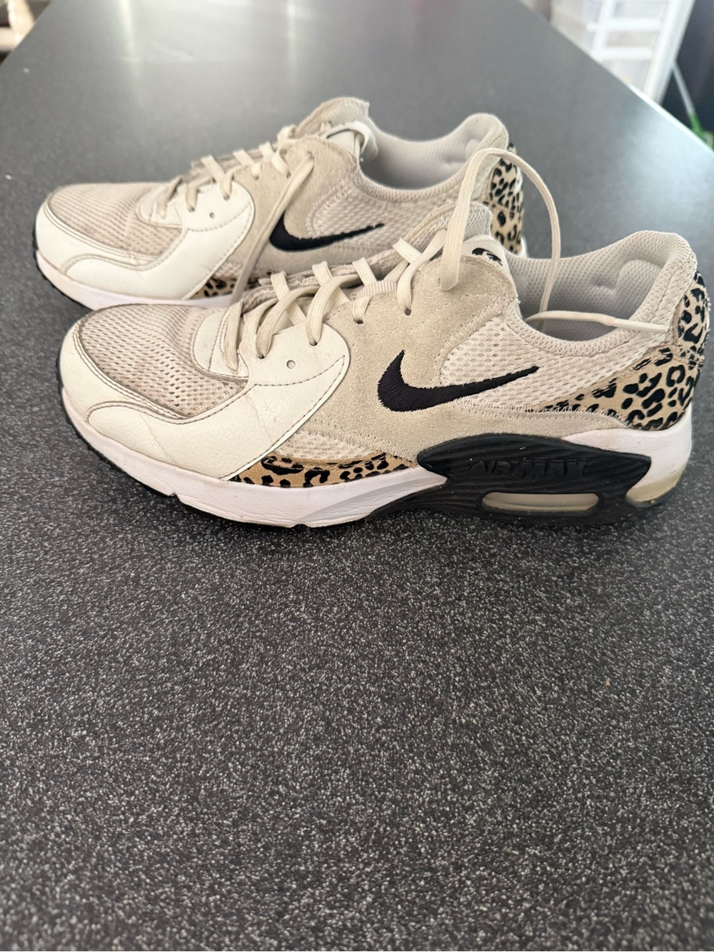 Women's Nike Air Max Excee Graphic Sneakers size 8.5